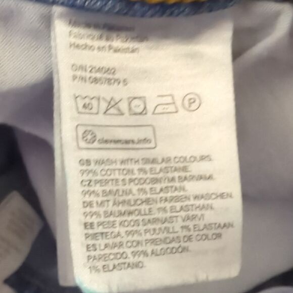 H&M Denim Distressed Women's Shorts - Picture 5 of 5